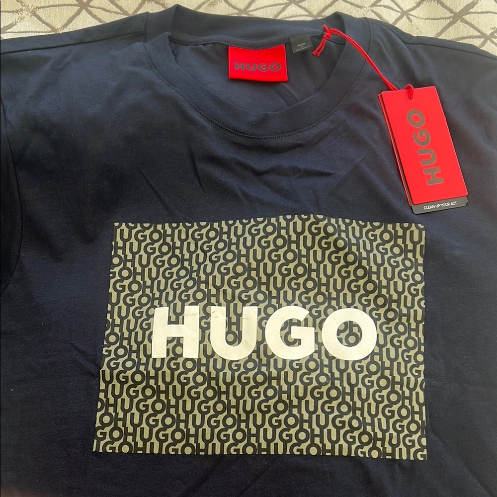 HUGO Black Short Sleeve Tee with Graphic Design